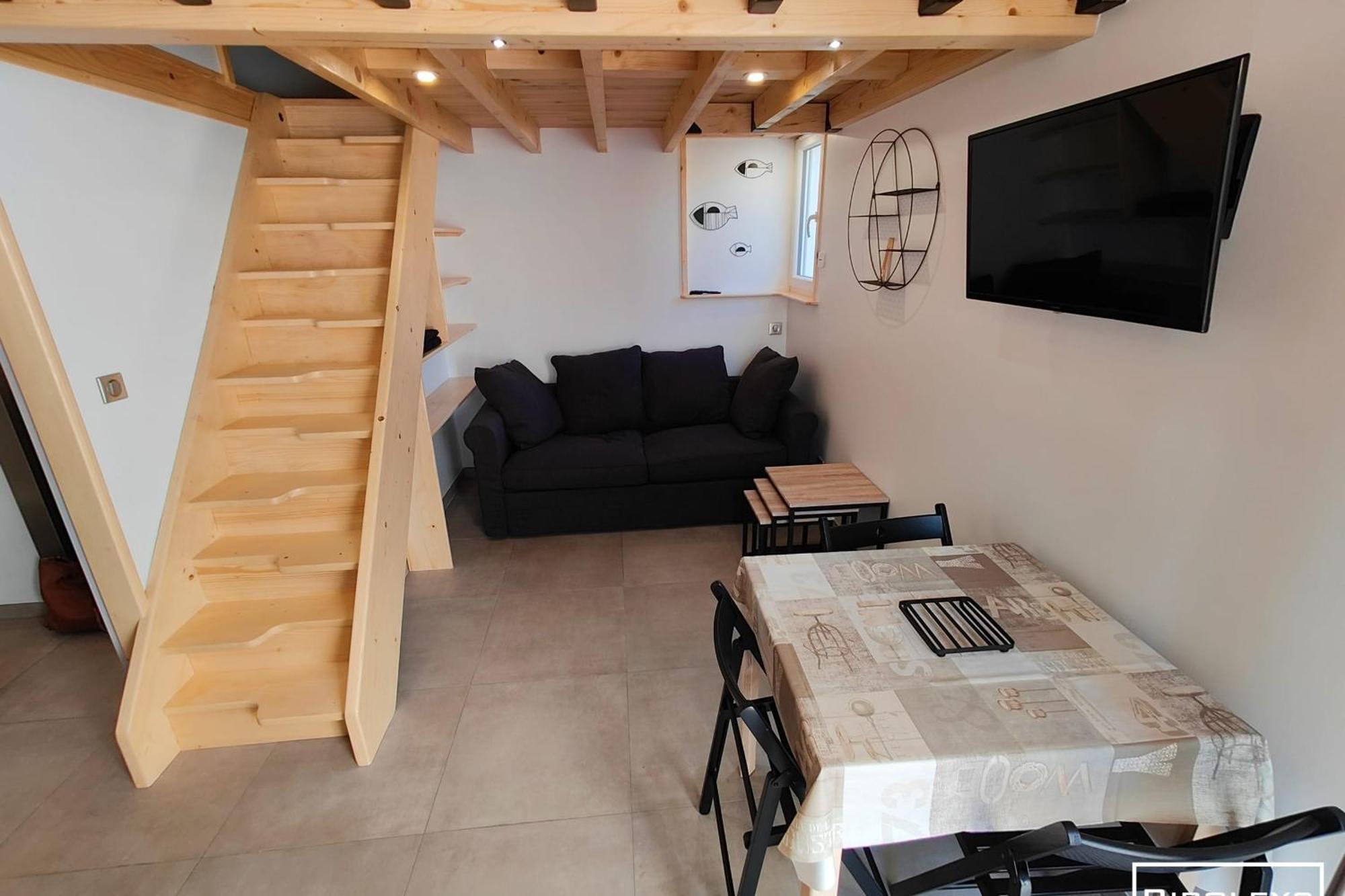 Maison Renovee Et Climatisee Avec Wifi A 600M De La Plage Виас Экстерьер фото