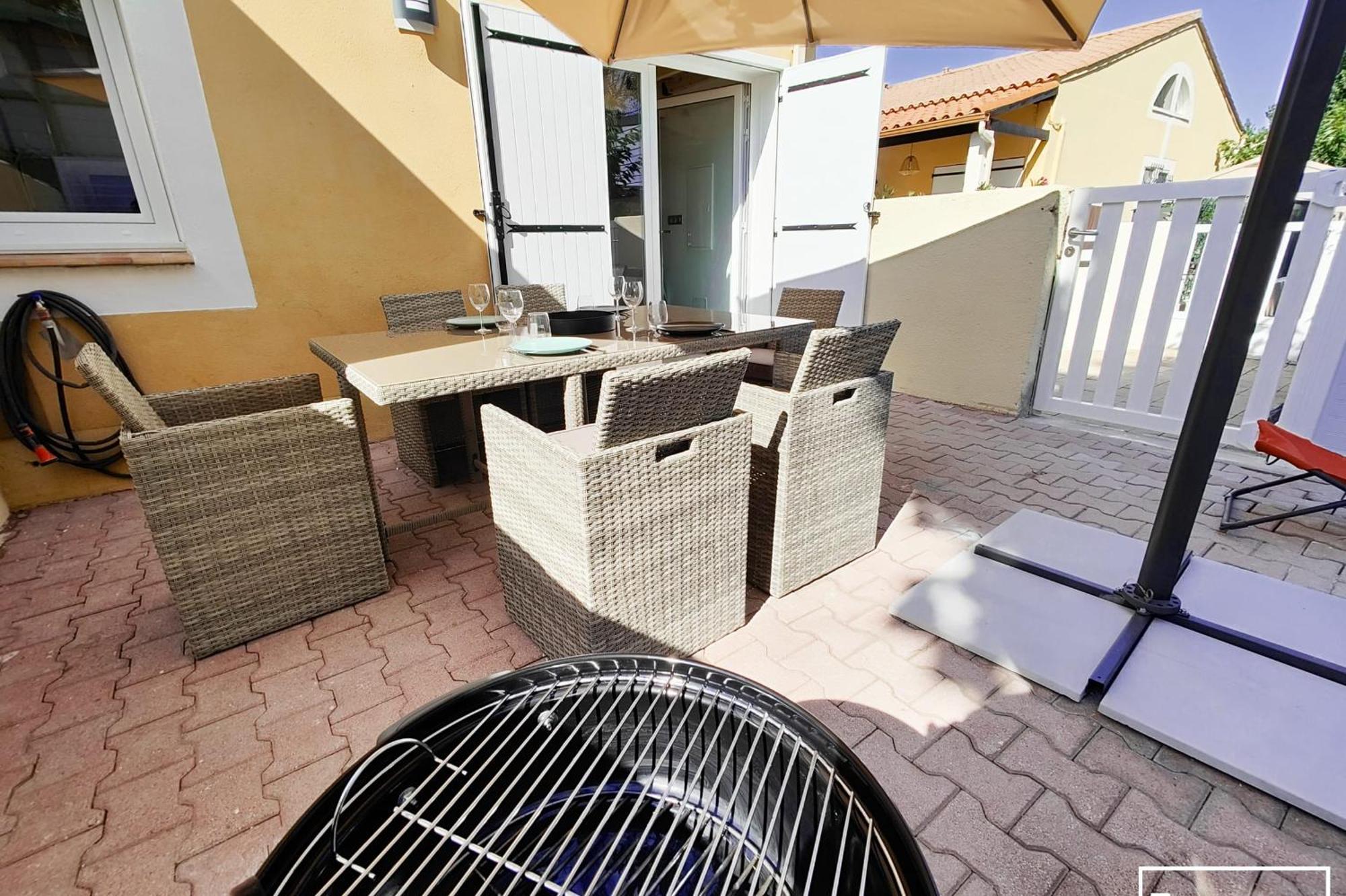 Maison Renovee Et Climatisee Avec Wifi A 600M De La Plage Виас Экстерьер фото